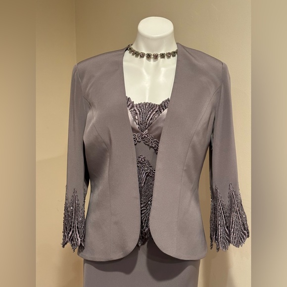 Montage By Mon Cheri Elegant Pewter Frost Gown W/Jacket Set Color Sz.12 - Picture 3 of 16
